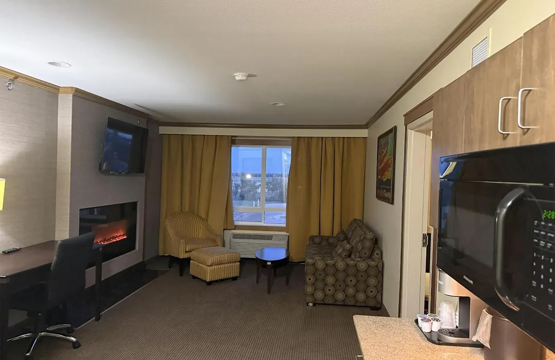 Best Western Plus Rose Country Hotel-1