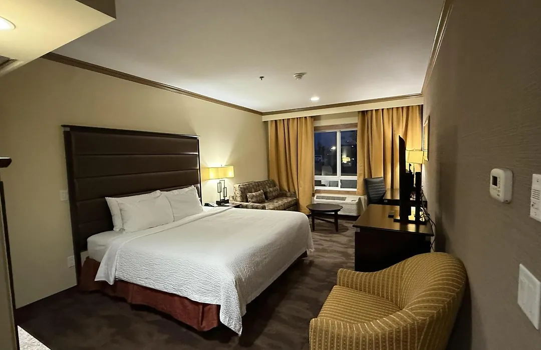 Best Western Plus Rose Country Hotel-1